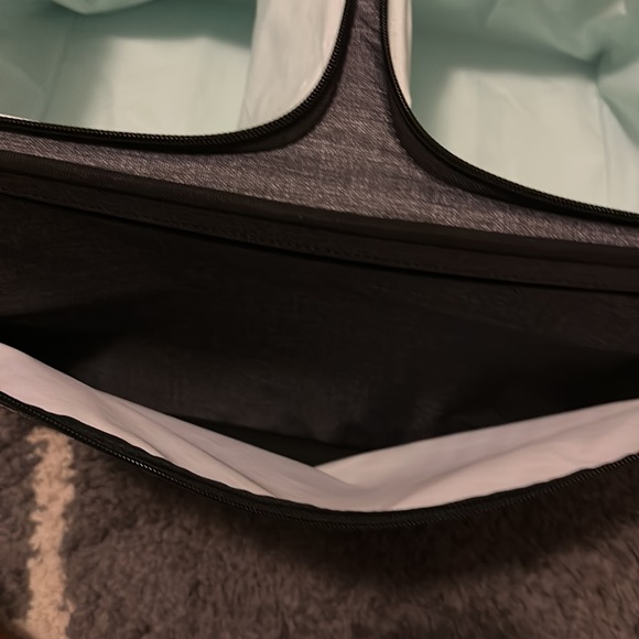 Thirty one insulated tote - Picture 3 of 5